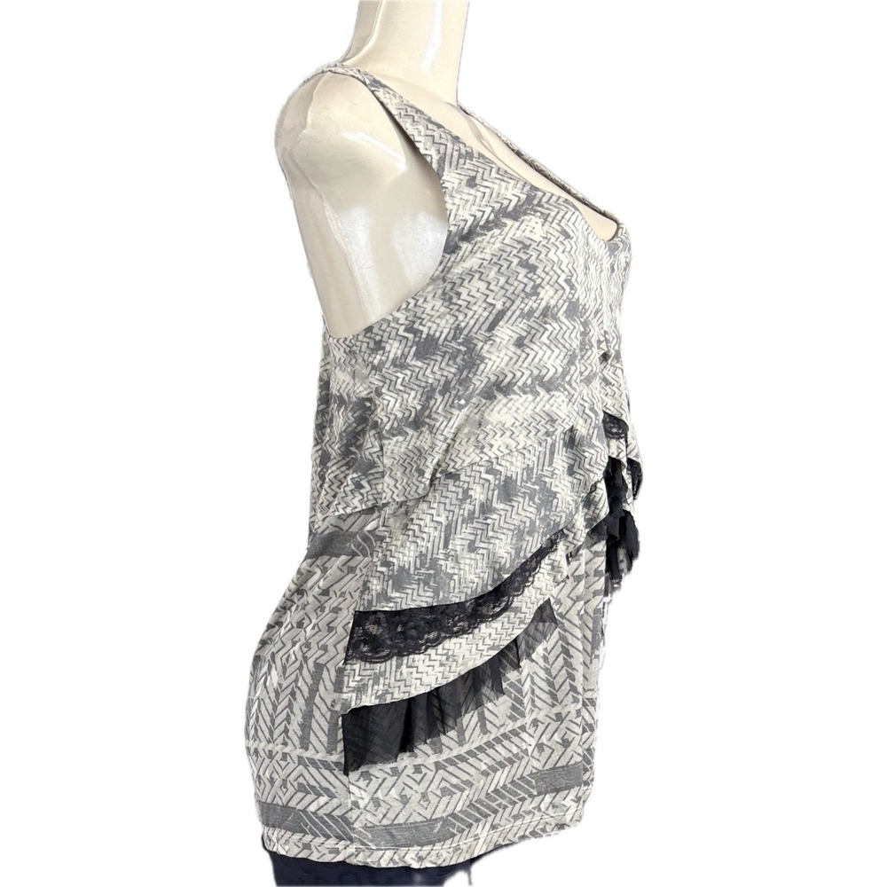 Silence + Noise Urban Outfitters L Gray Chevron Tiered Lace Mesh Trim Tank Top - Picture 6 of 8